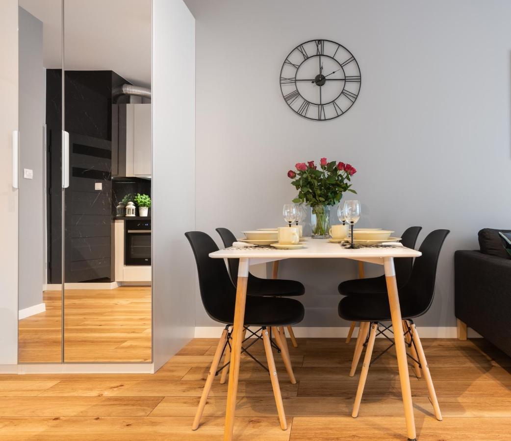 קרקוב Novum Apartment With Parking מראה חיצוני תמונה